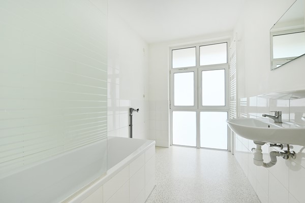 Medium property photo - Larensestraat 128, 2574 VM Den Haag